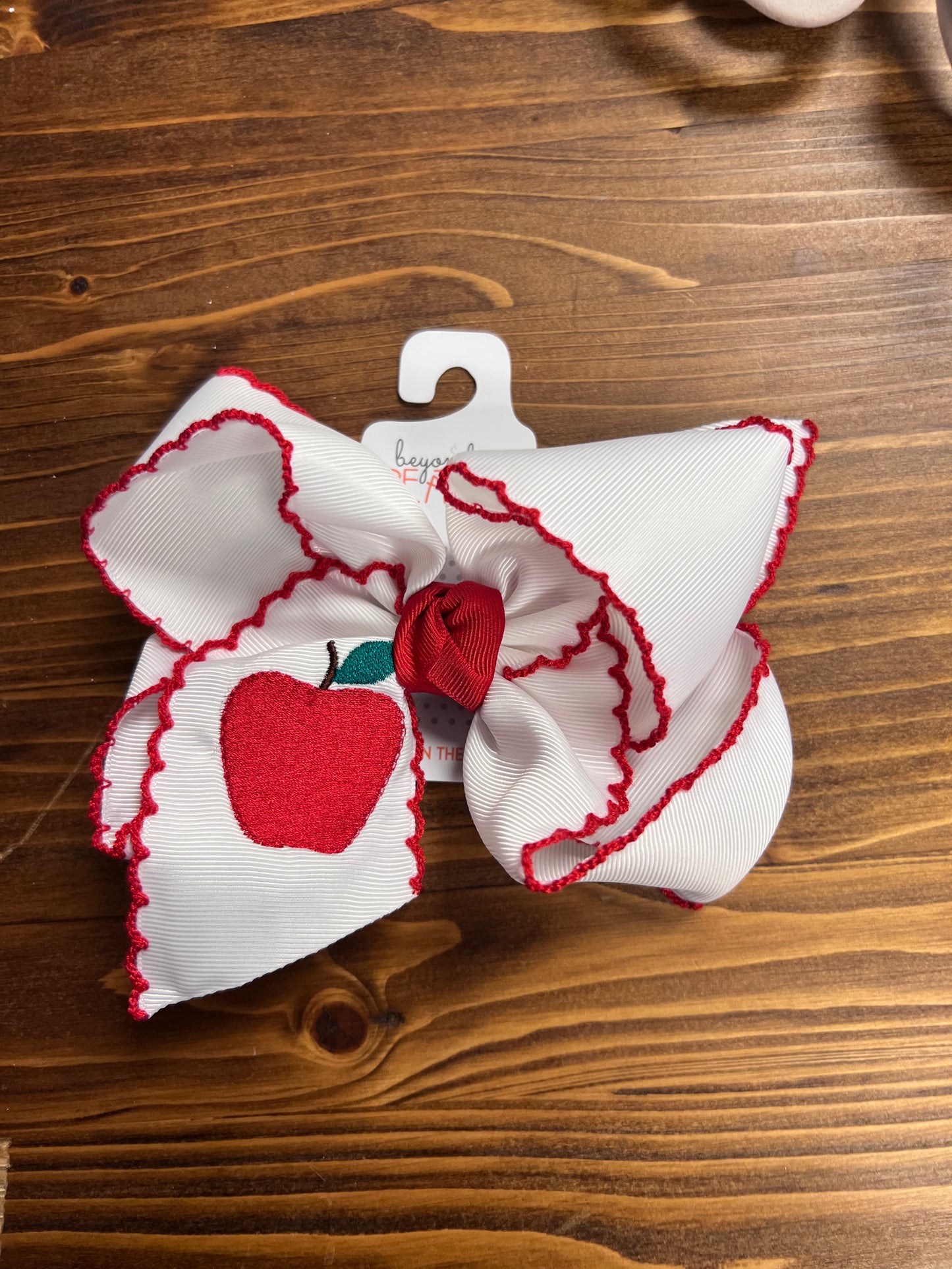 Apple beyond creations 5.5” bow